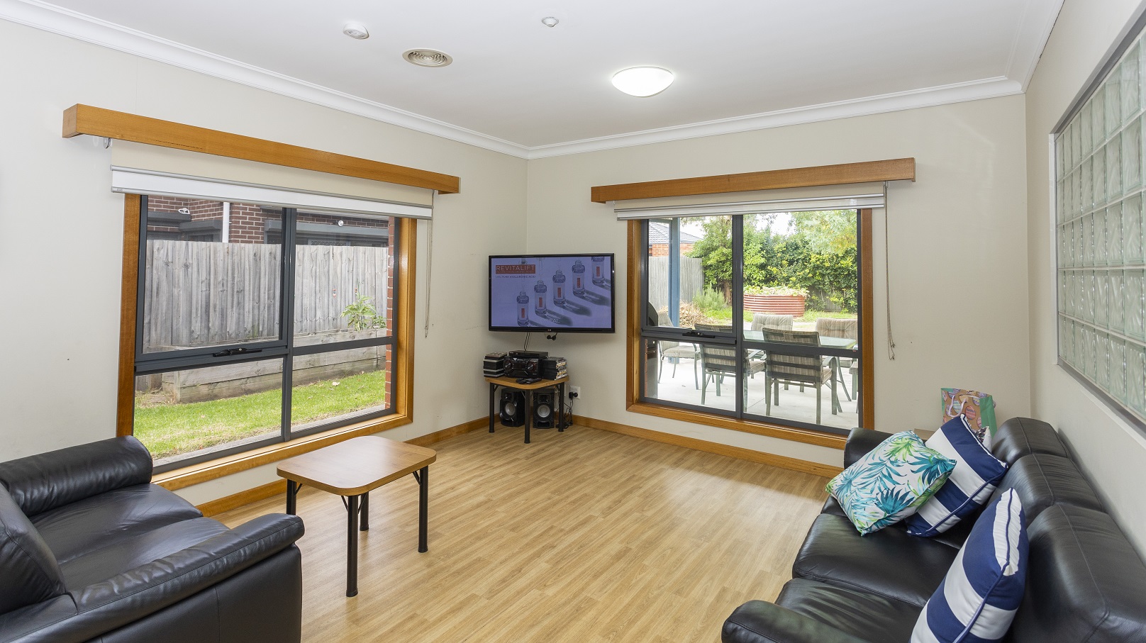 Warm and welcoming home in Springvale — Home image 5