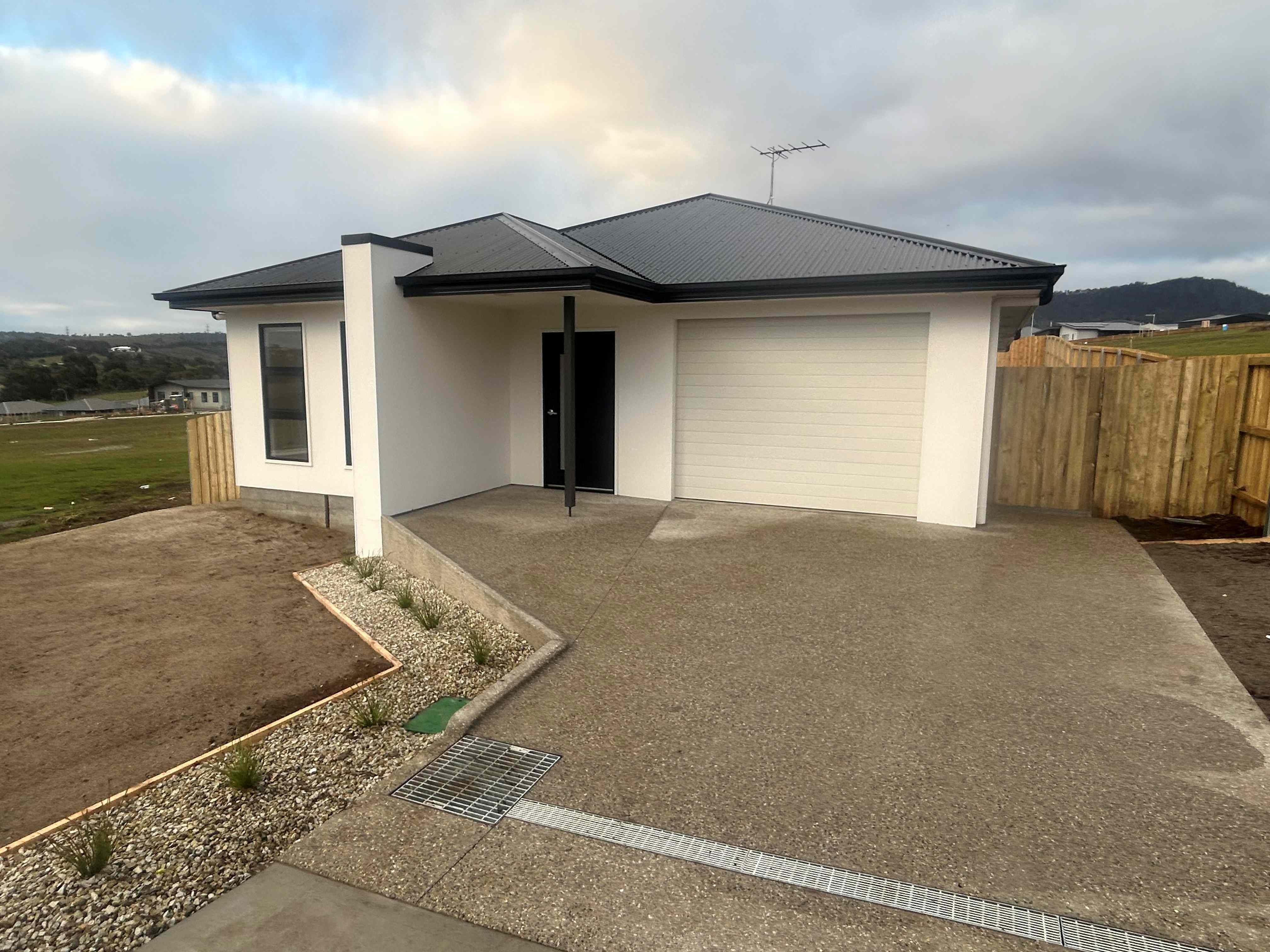 High physical support home in Old beach  2+ OOA Immediately available — Floorplan 1