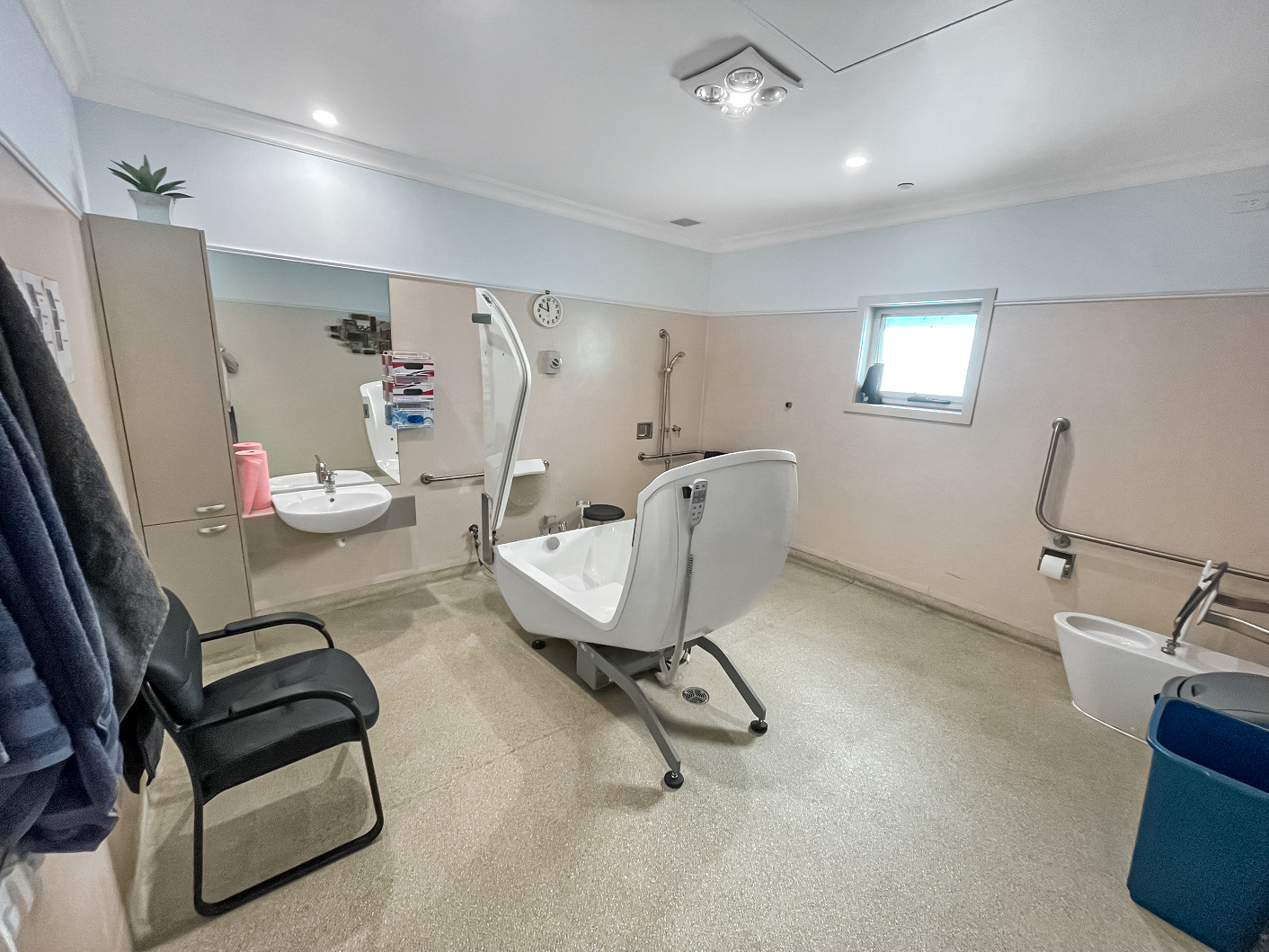 Robust property in scenic Colac — Home image 6