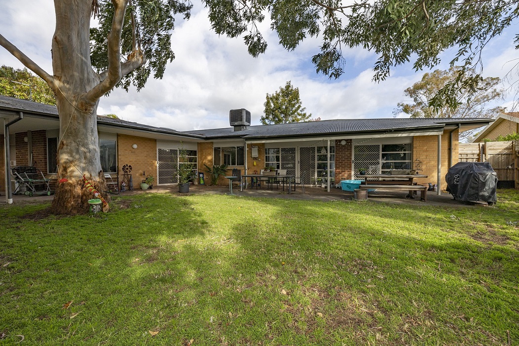 Spacious and inviting home located in Dandenong North. — Home image 13