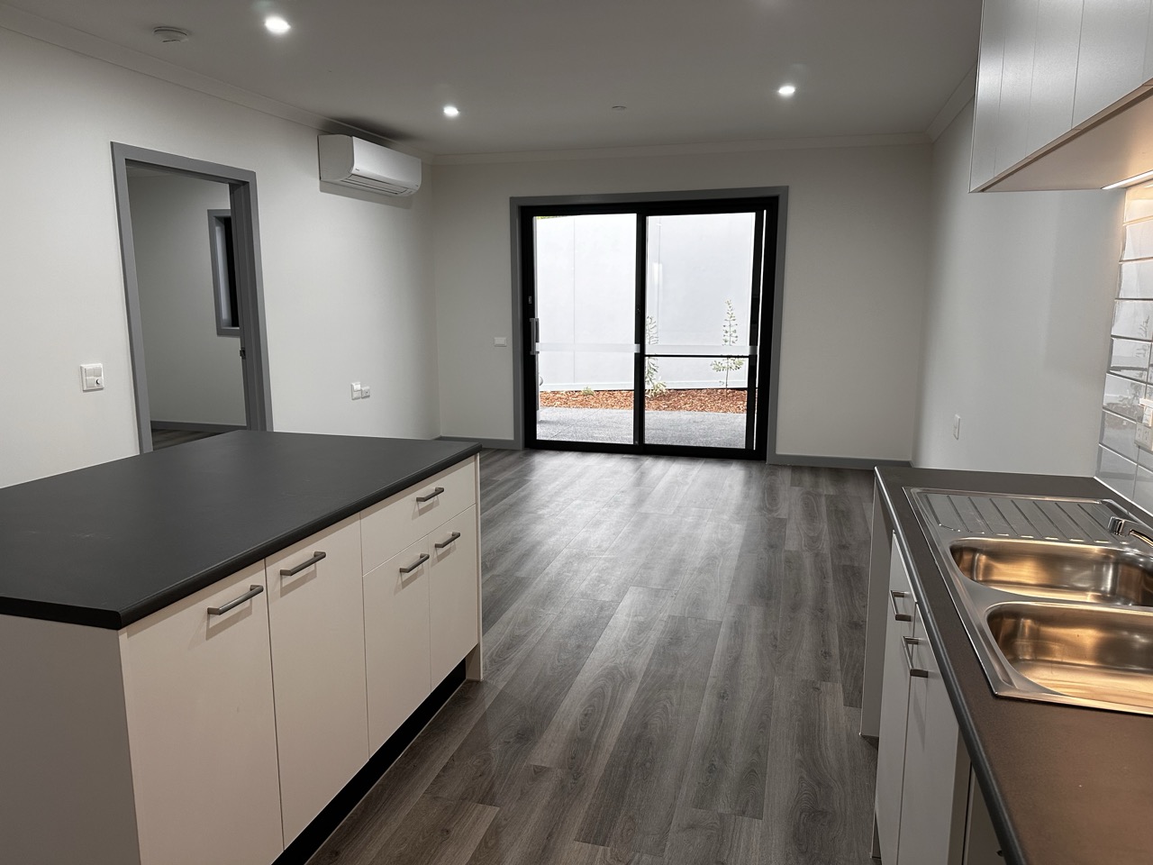 1 Resident Villa - SDA Robust / Improved Liveability — Home image 2