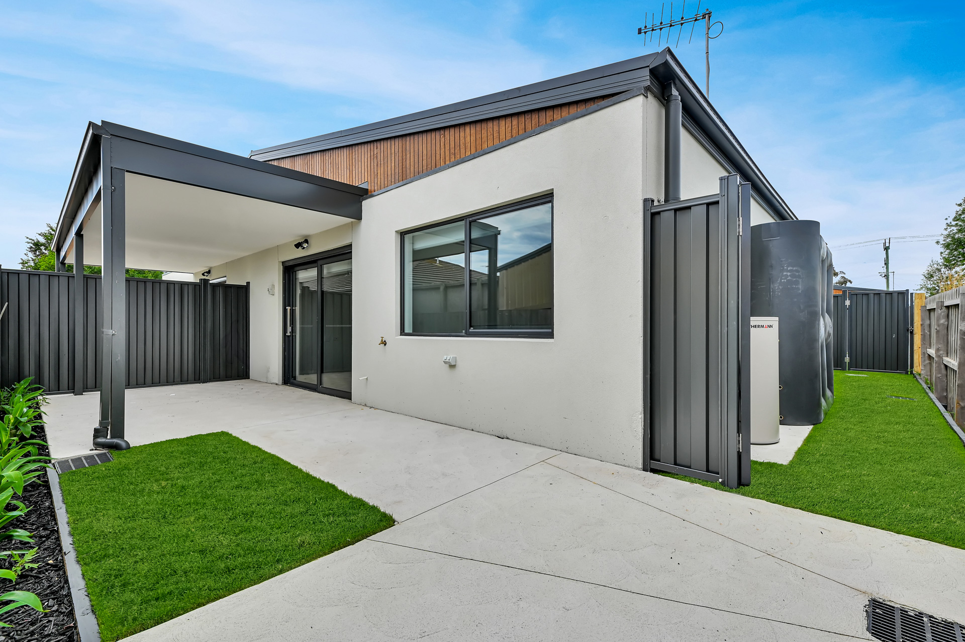Avail. Now - 2 Bedroom Units HPS, Live in by yourself and choose your care team — Home image 15
