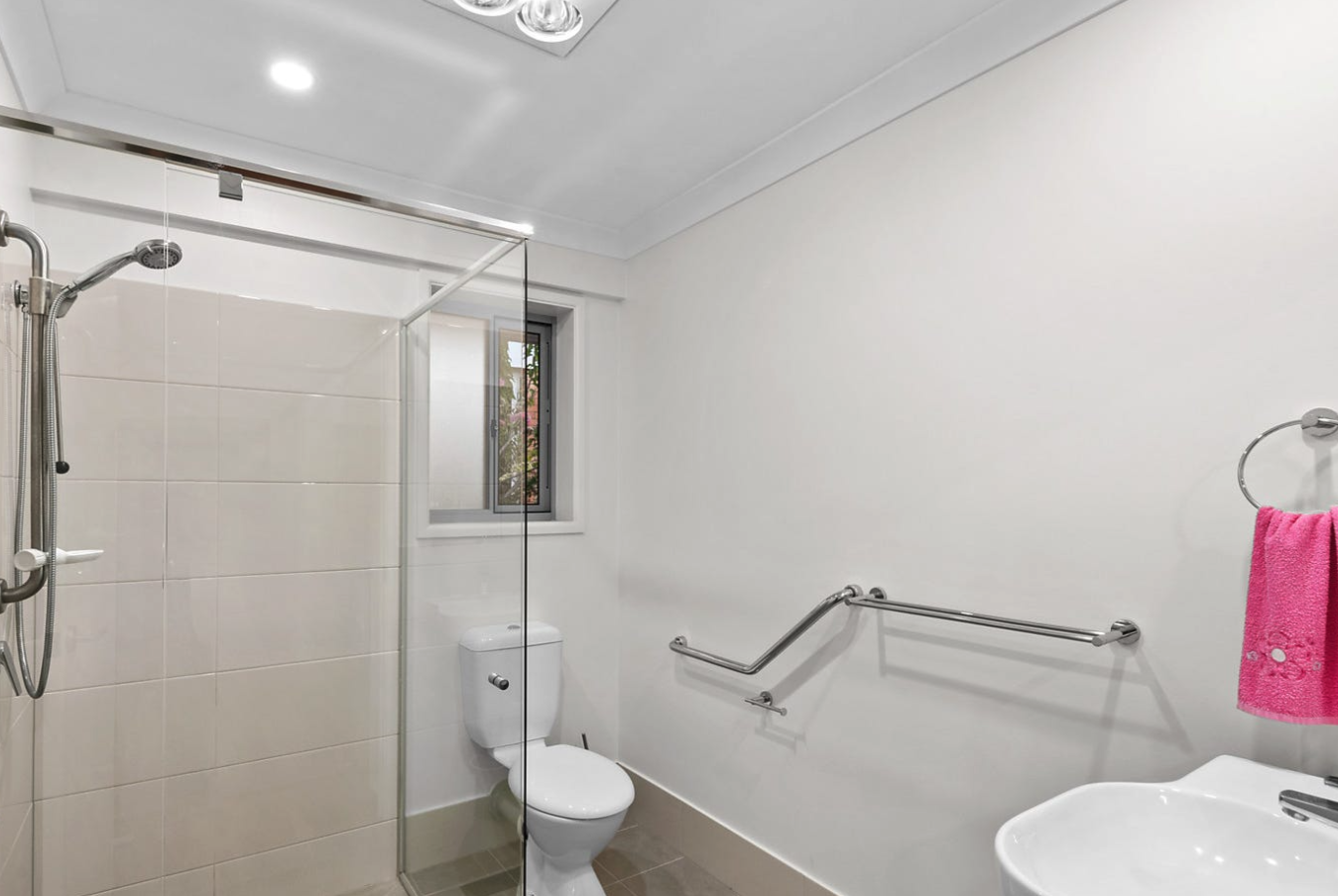 Sunnybank Hills — Home image 9