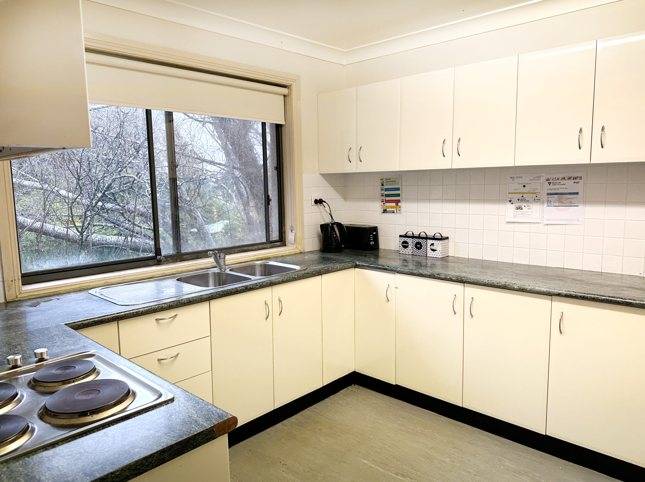 Spacious, modern share-house in central Katoomba — Home image 3