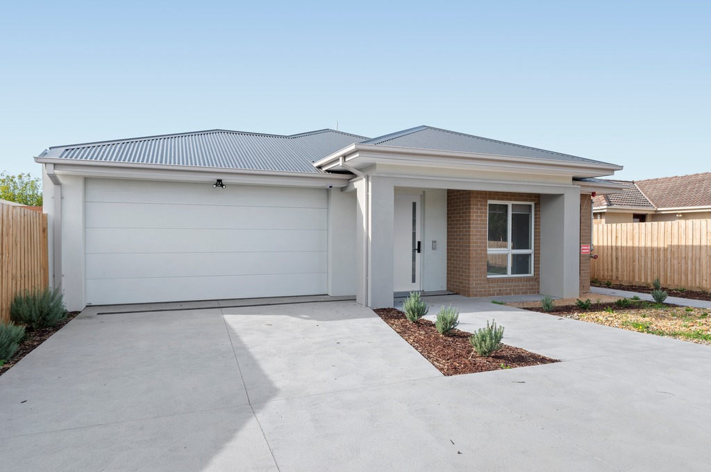 Cranbourne (Circle Dve Sth) — Home image 2