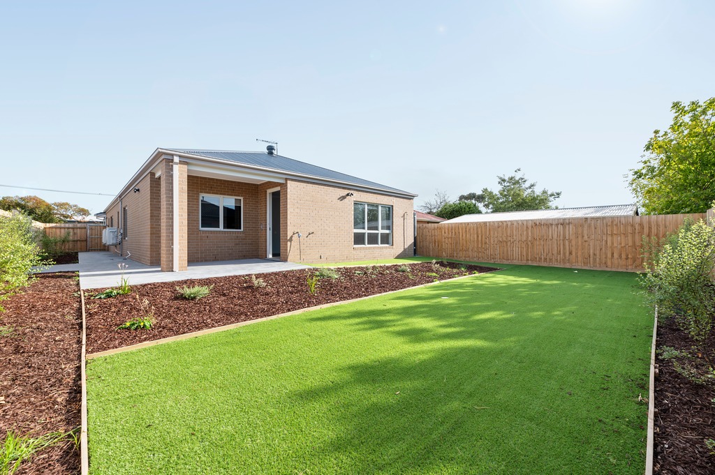 Cranbourne (Circle Dve Sth) — Home image 14