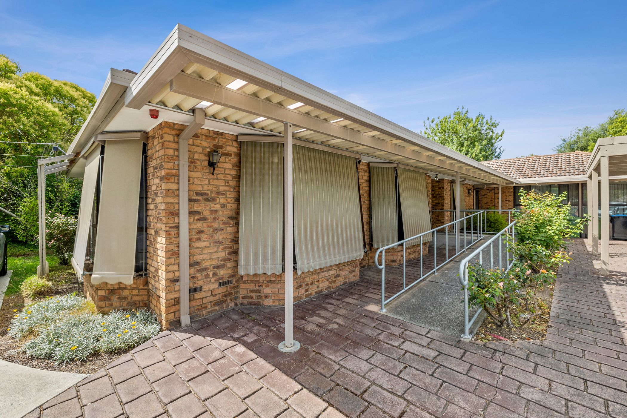 Simply delightful homey feeling in convenient Croydon — Home image 2
