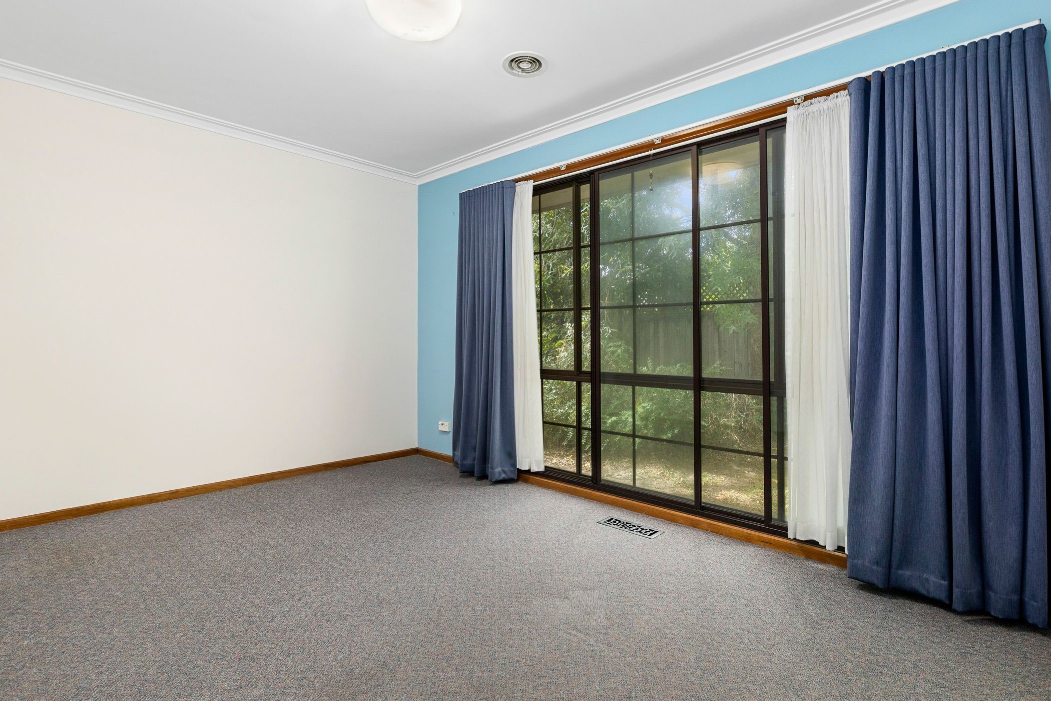 Simply delightful homey feeling in convenient Croydon — Home image 7