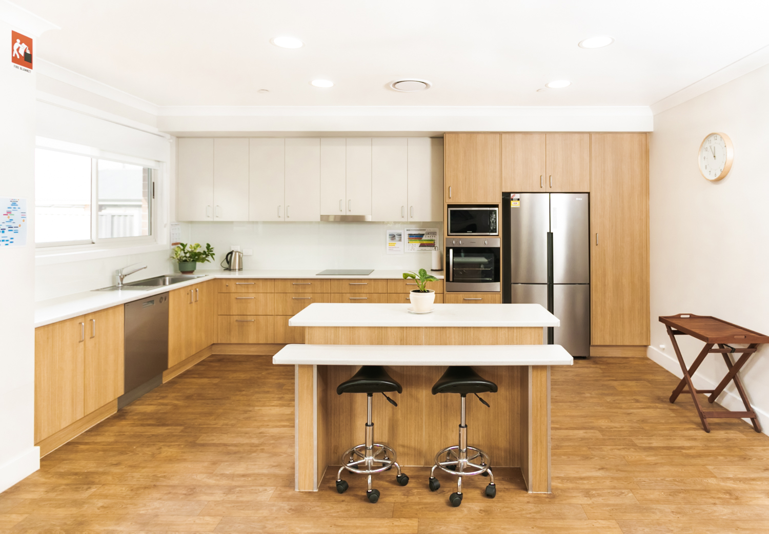 When convenience matters! this beautiful home is located close to shops, doctors, parks, and transport. — Home image 15