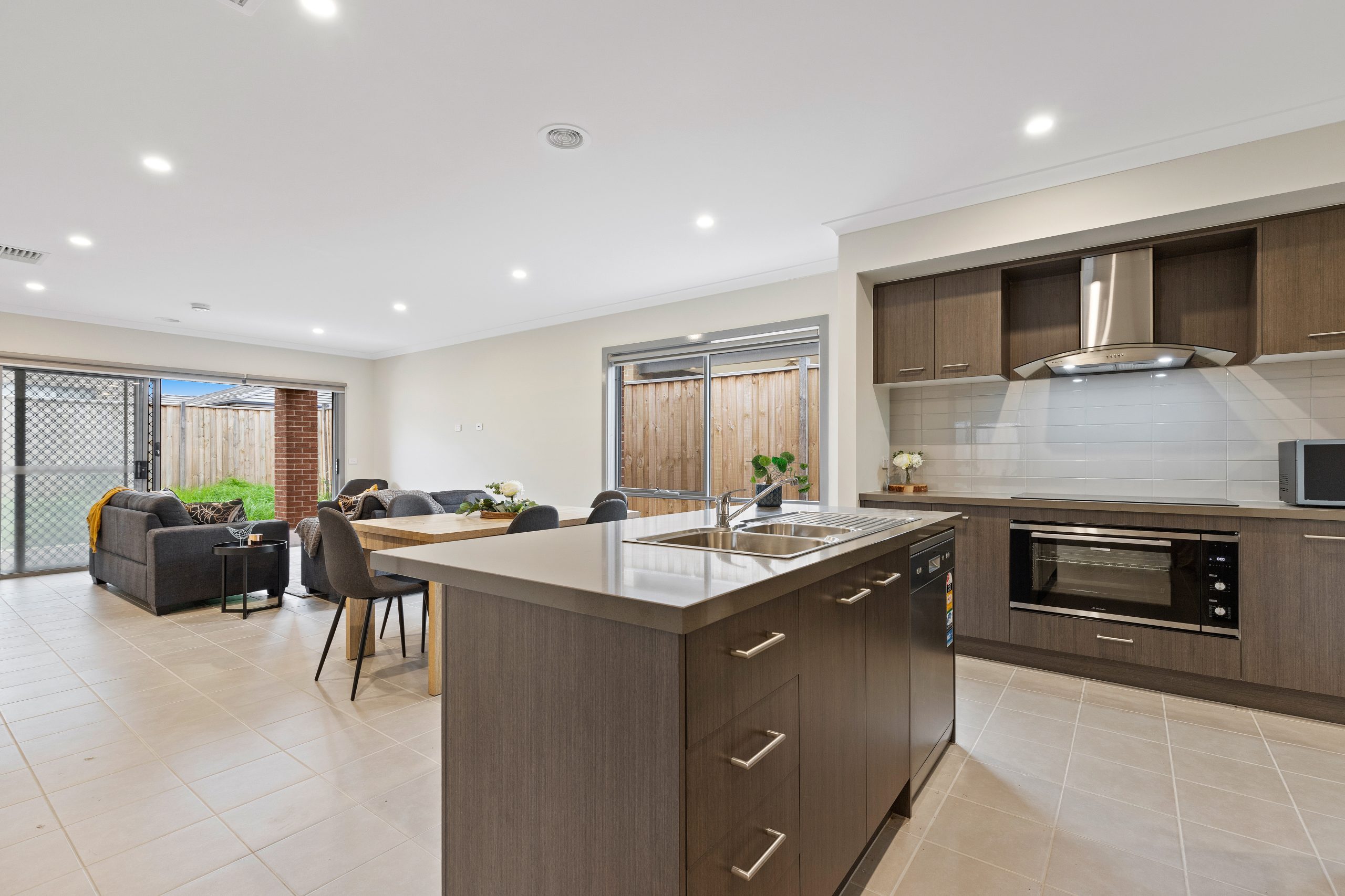 LANDRACE, Clyde North VIC - IL — Home image 9