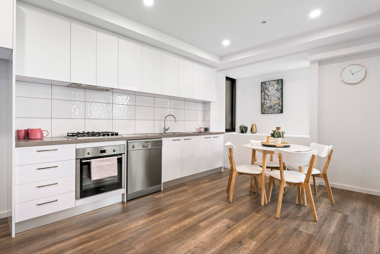 Beautifully Renovated and Spacious Home, ready for you to move in! — Home image 5