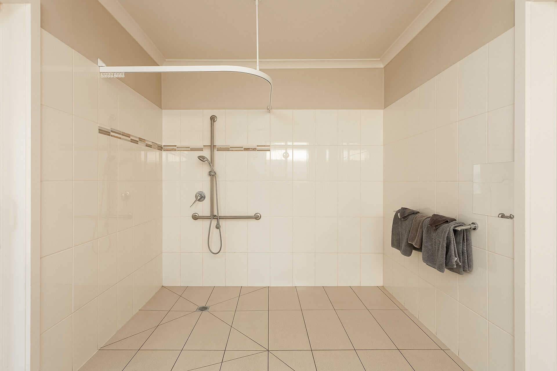 Step inside and be instantly impressed! — Home image 14