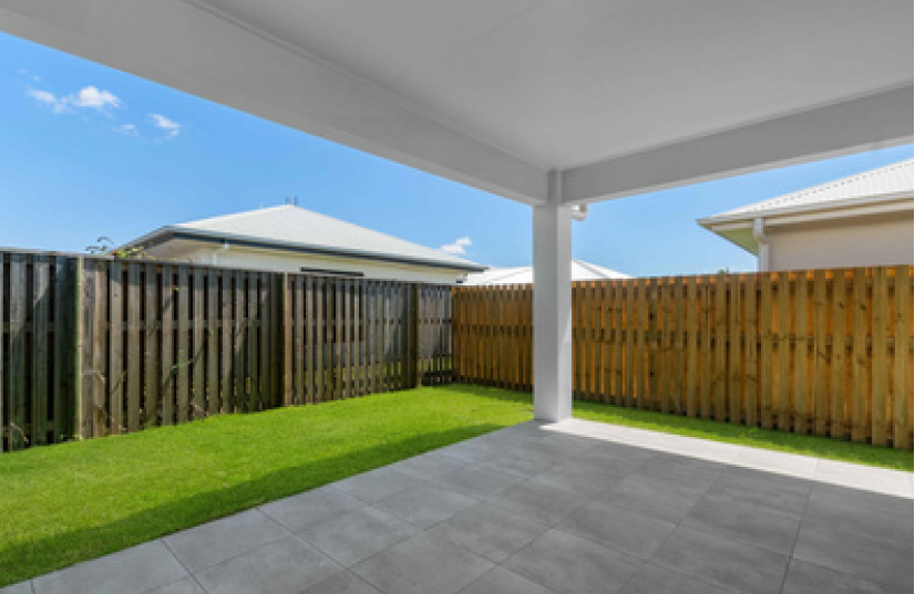 35 Buchanan Street – MOUNT LOUISA — Home image 2