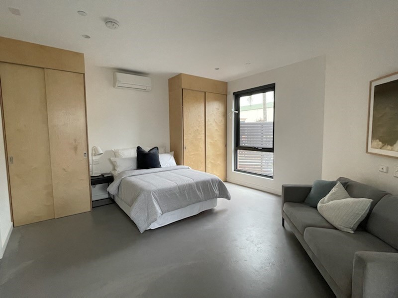 Beautiful, state-of-the-art one bedroom unit — Home image 2