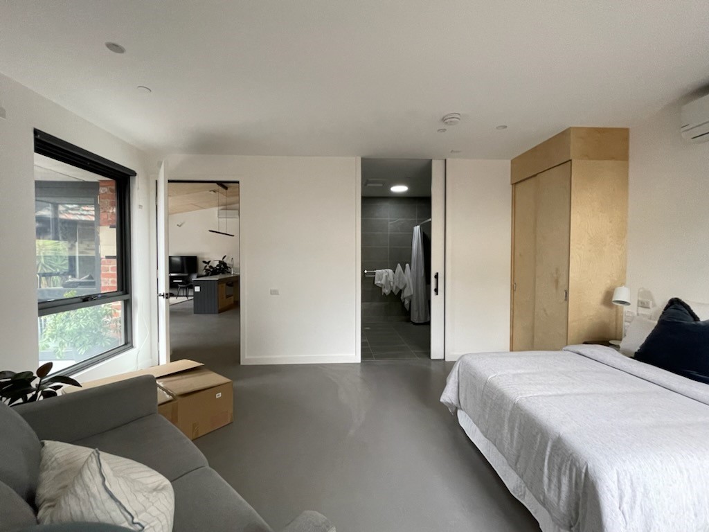 Beautiful, state-of-the-art one bedroom unit — Home image 4