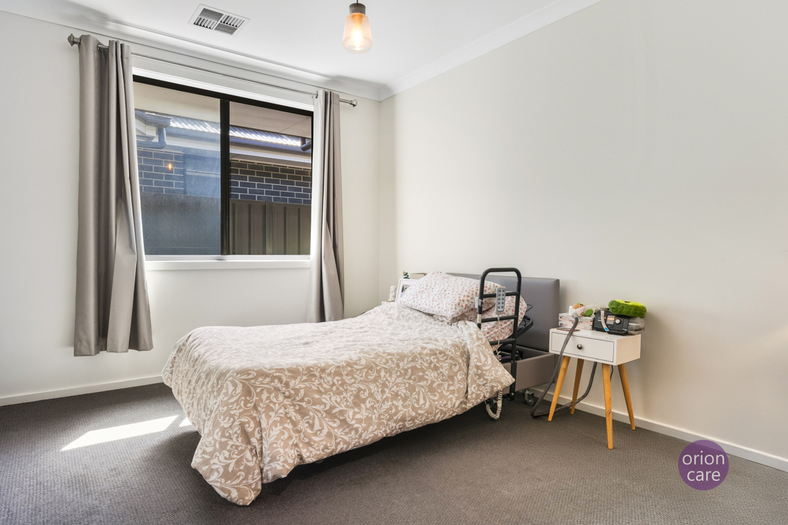 SIL - Oaklands Park — Home image 20