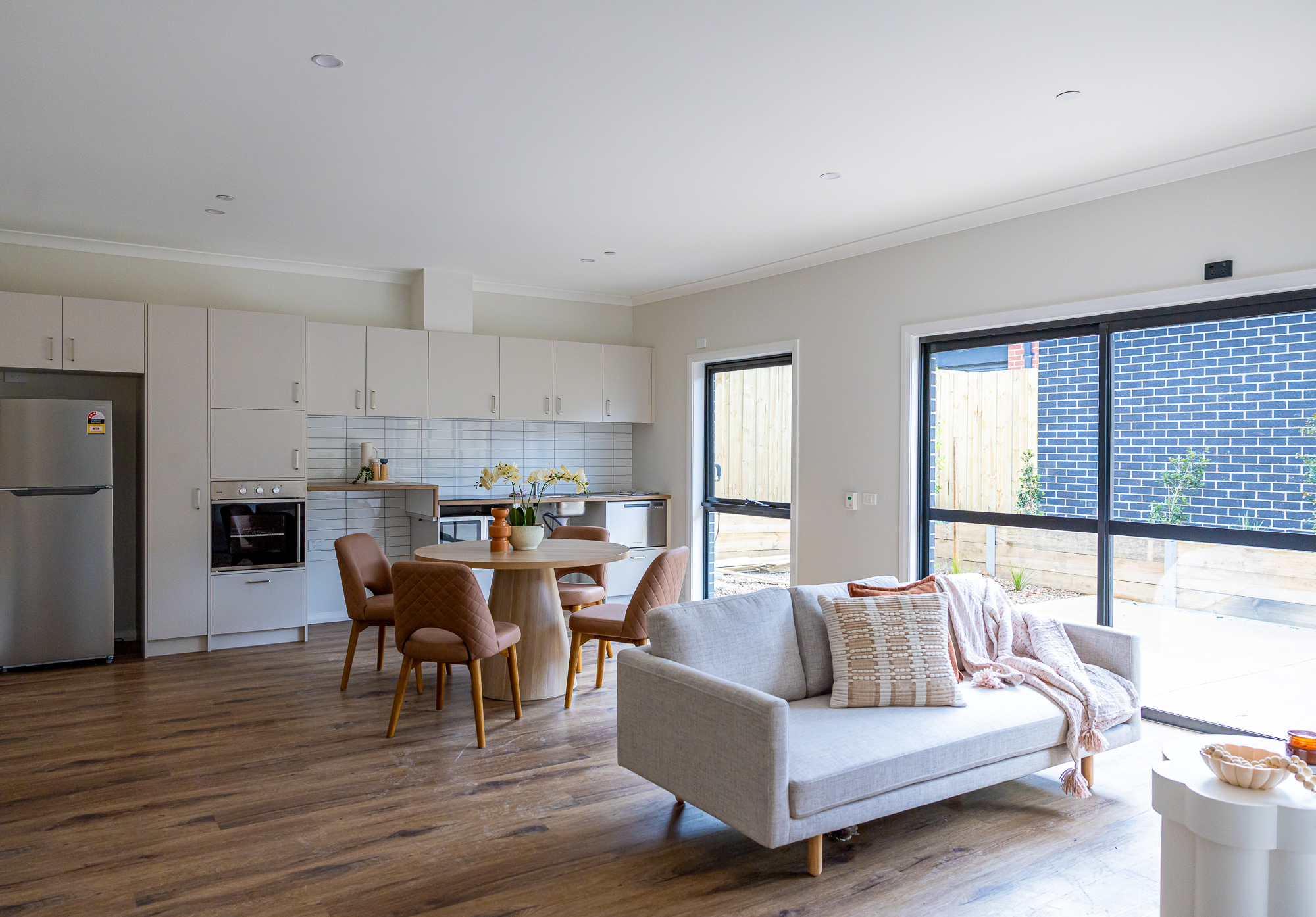 Pakenham, VIC - House in Pakenham