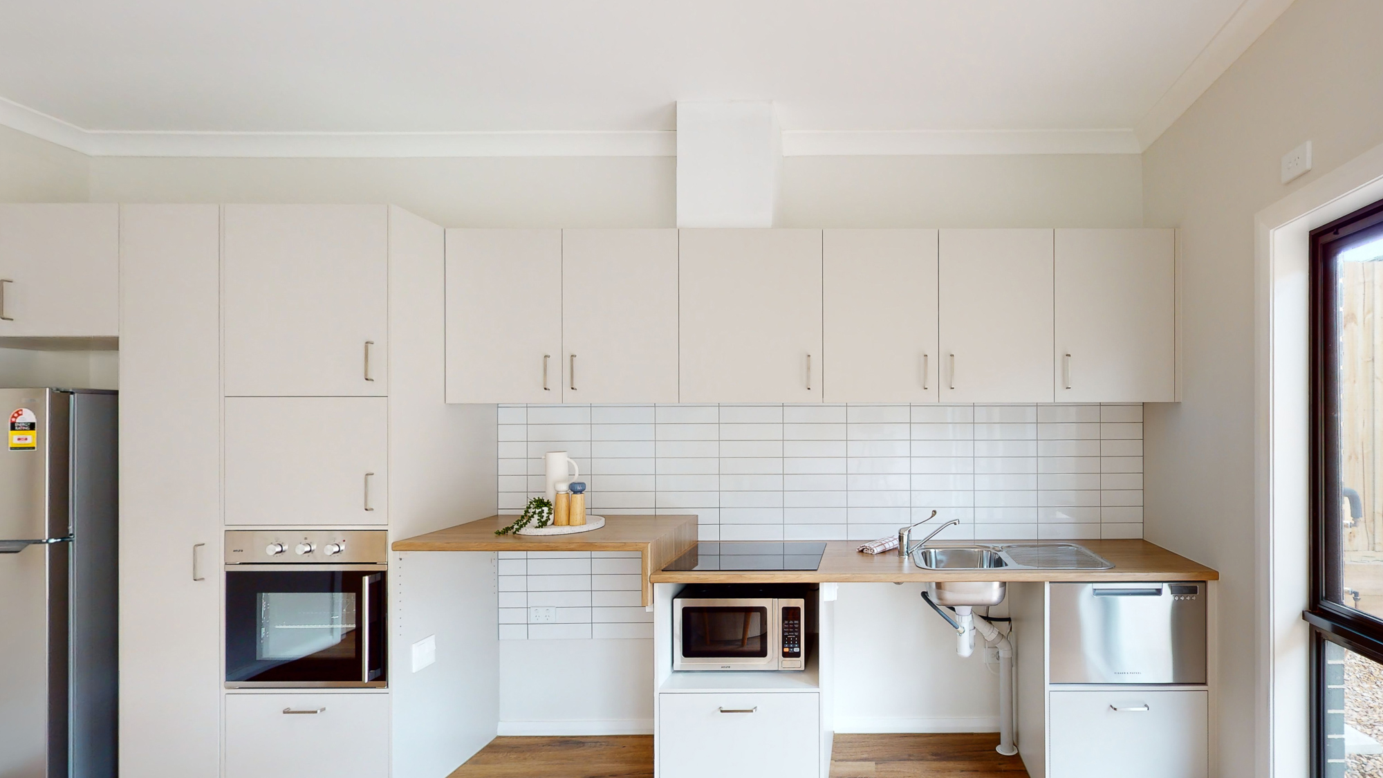 Pakenham, VIC - House — Home image 4