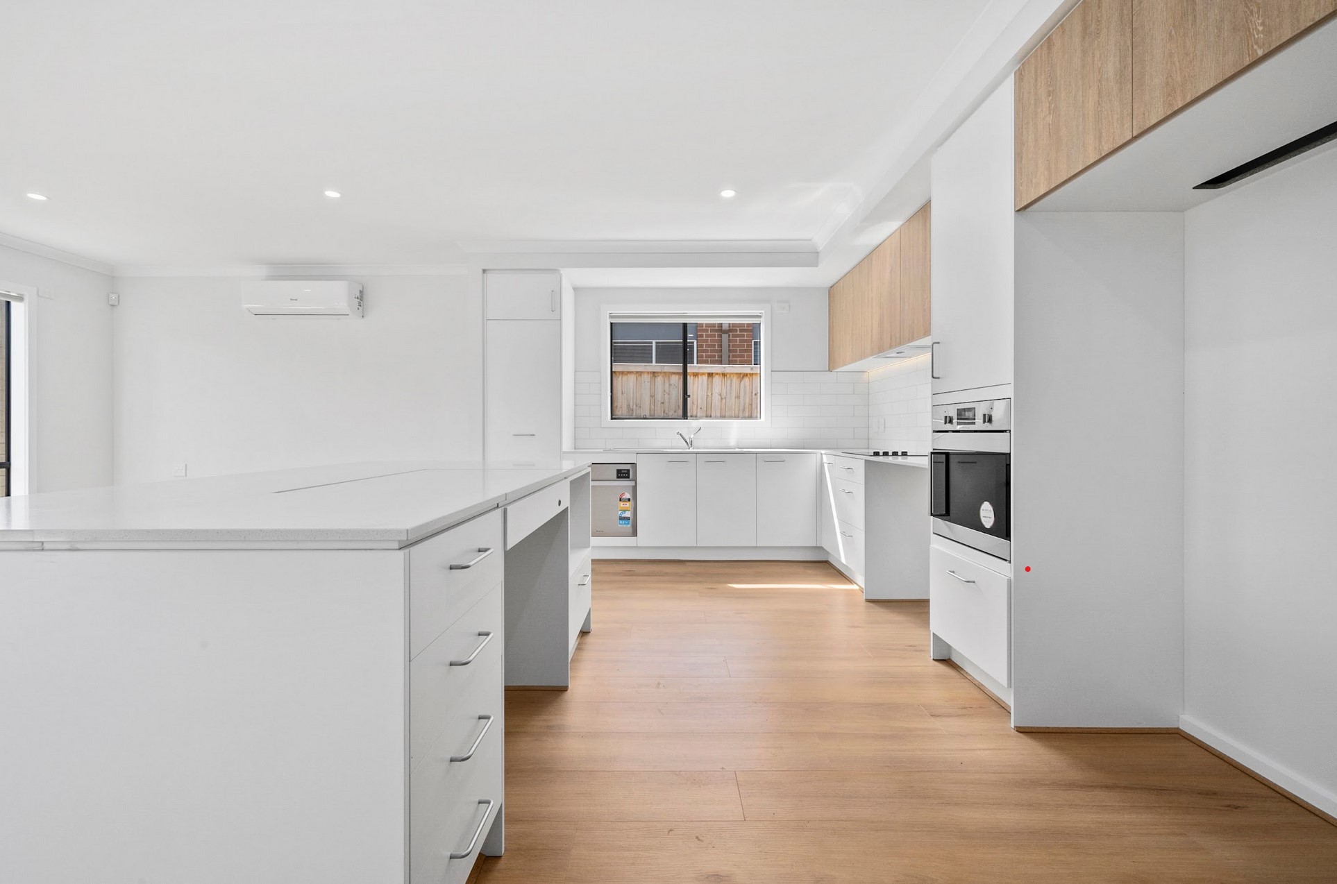 Discover Serenity: 2 Bedrooms in a Brand-New Retreat! — Home image 4
