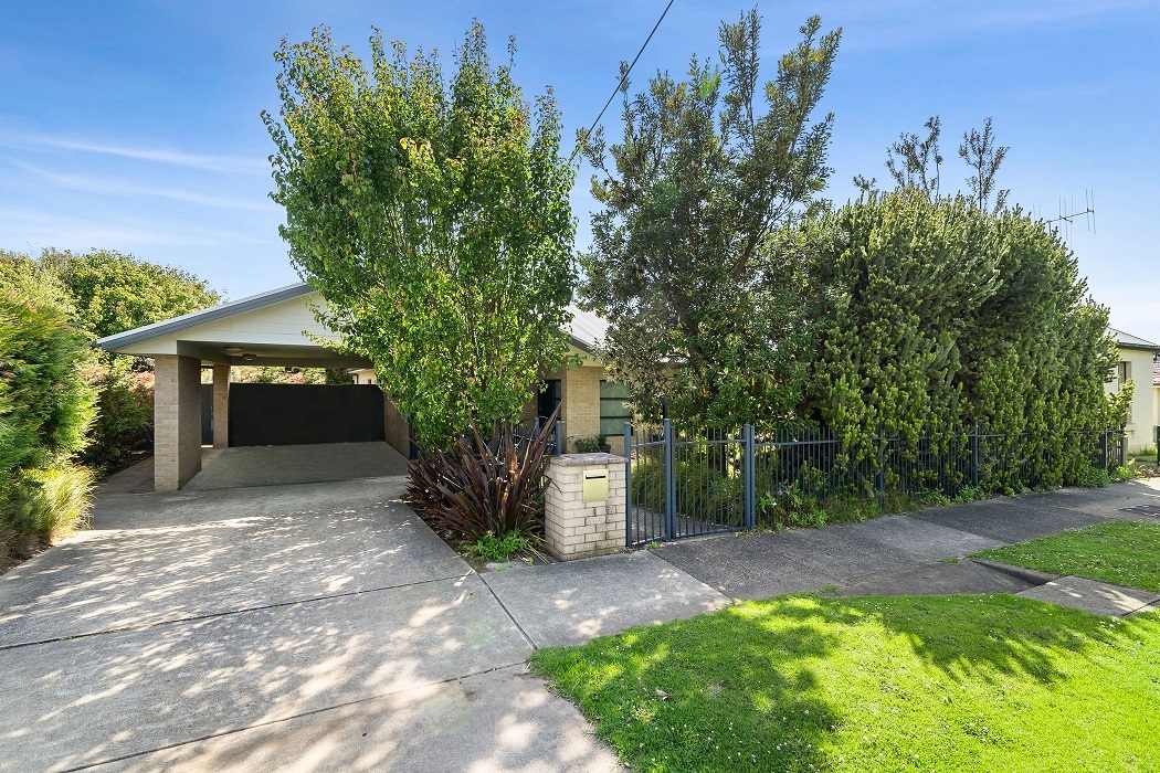 Open plan living in Warrnambool. in Warrnambool