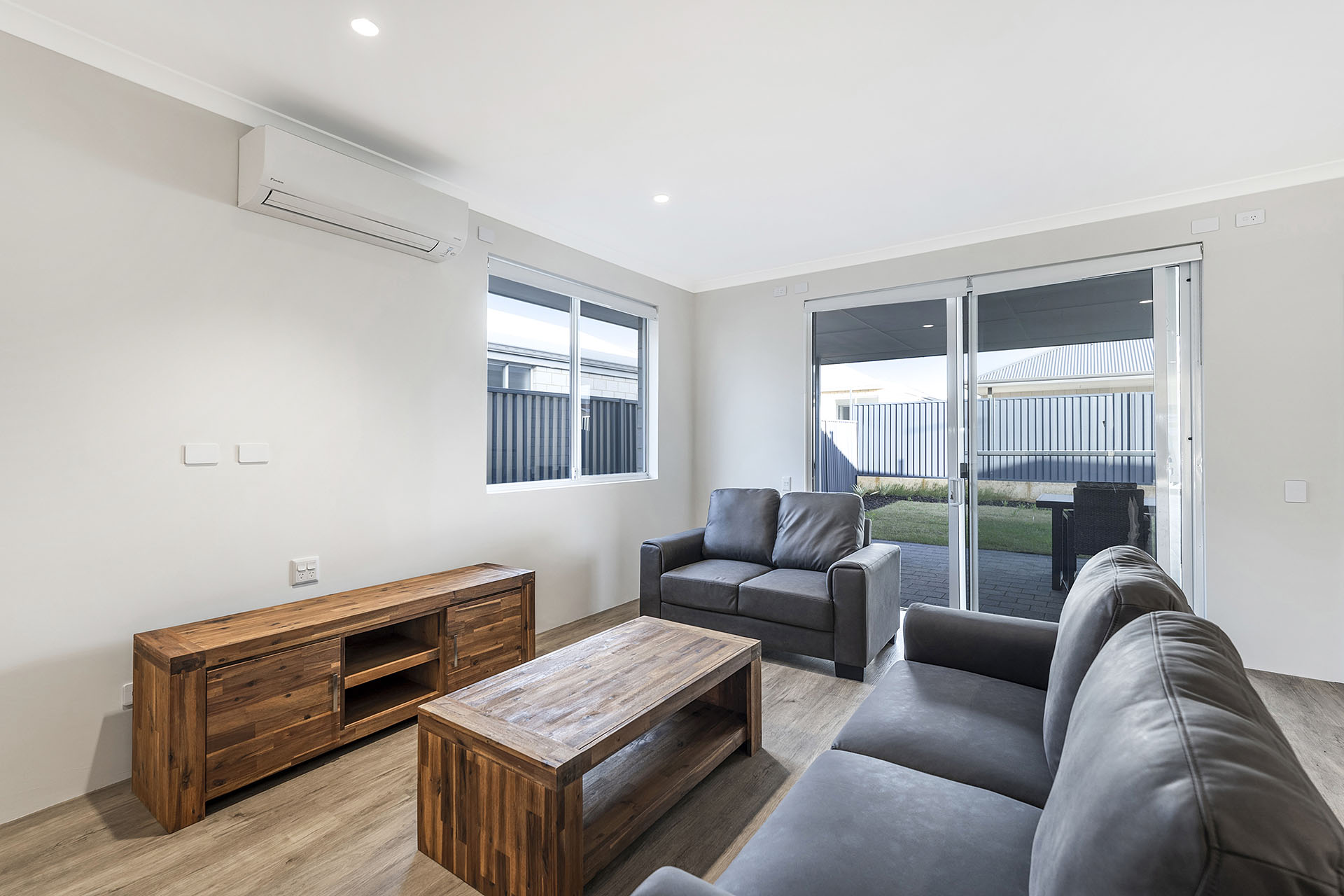 HPS 2-Resident Home in Baldivis, WA – Ready for Immediate Move in! — Home image 7
