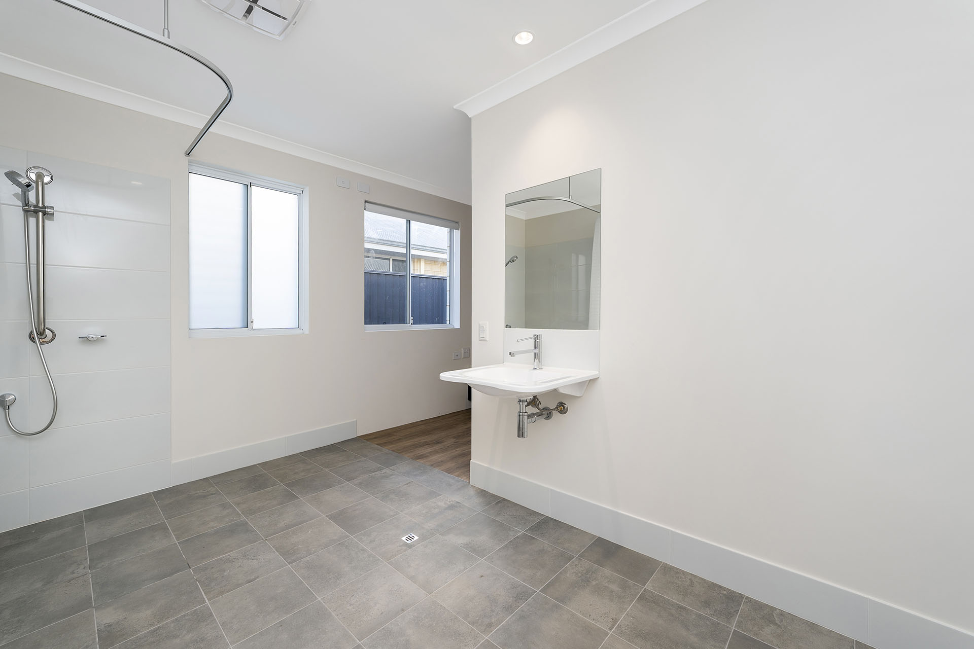 HPS 2-Resident Home in Baldivis, WA – Ready for Immediate Move in! — Home image 10