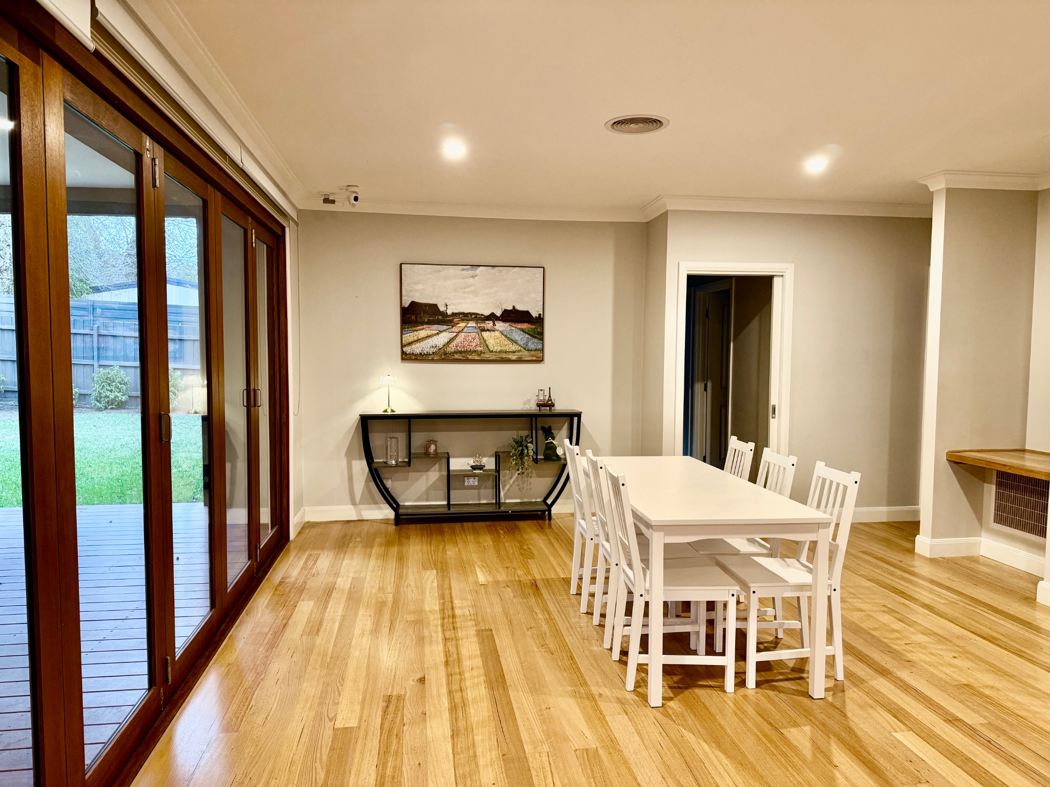 Modern & Spacious SIL Home: Offering Elegance, Space and Ultimate Comfort — Home image 8