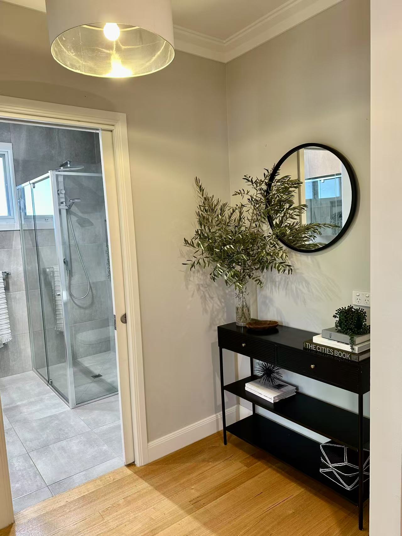 Modern & Spacious SIL Home: Offering Elegance, Space and Ultimate Comfort — Home image 9