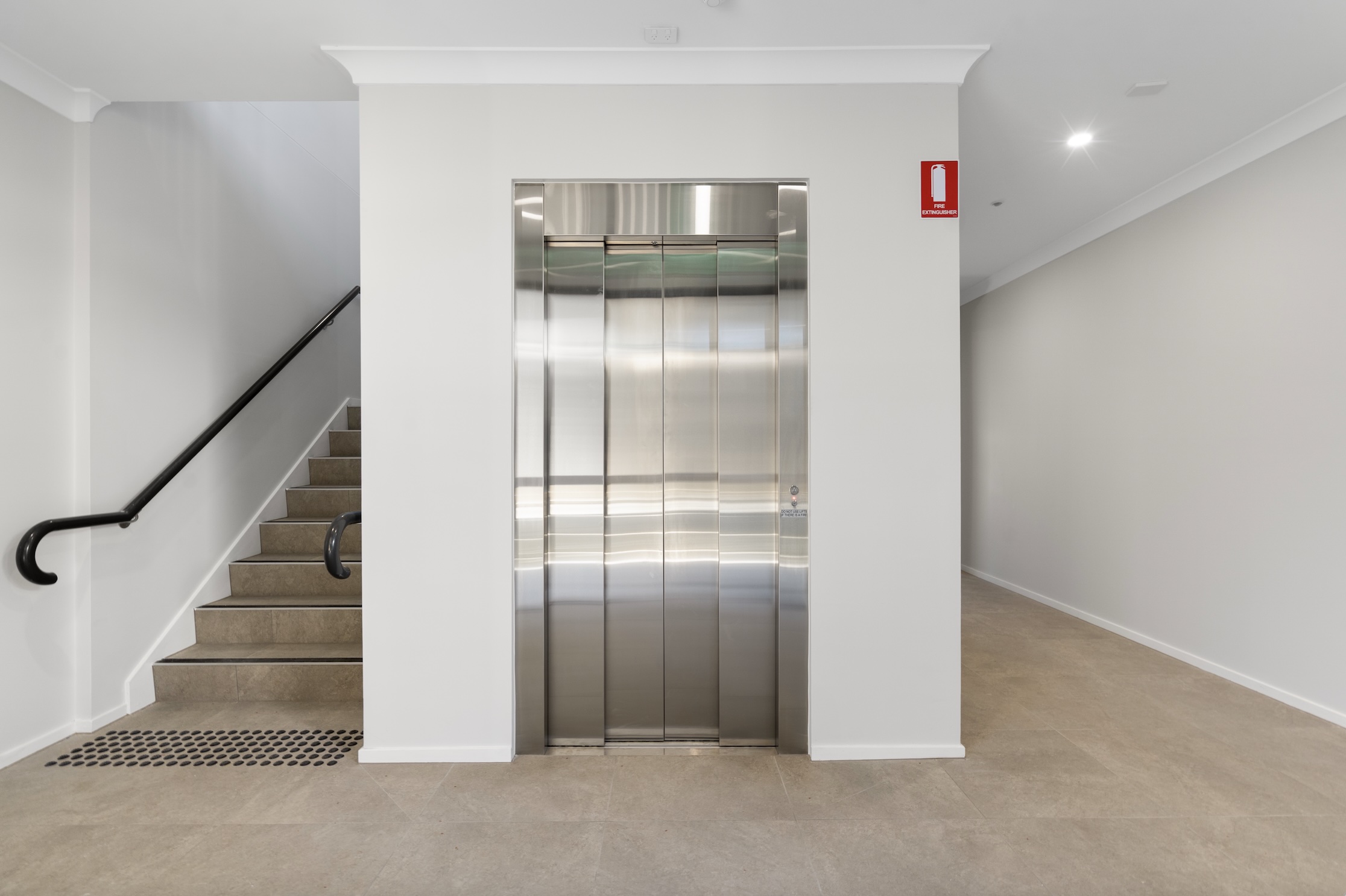 HPS Apartments Less than 1km From the Water! in Margate
