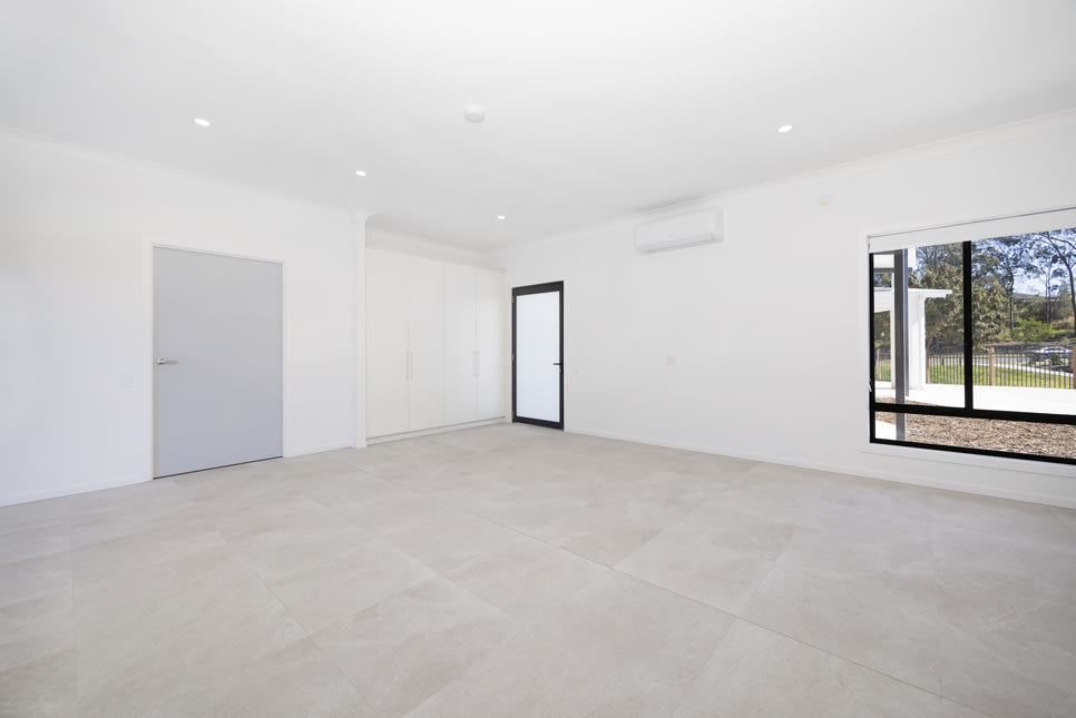 Redbank Plains, Brand-New Private HPS SDA Villa, 1:2/1:3 Shared Supports + OOA