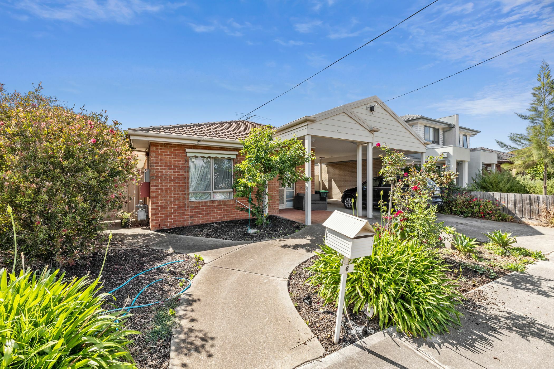 Relaxed lifestyle in vibrant and multicultural Sunshine West. in Sunshine