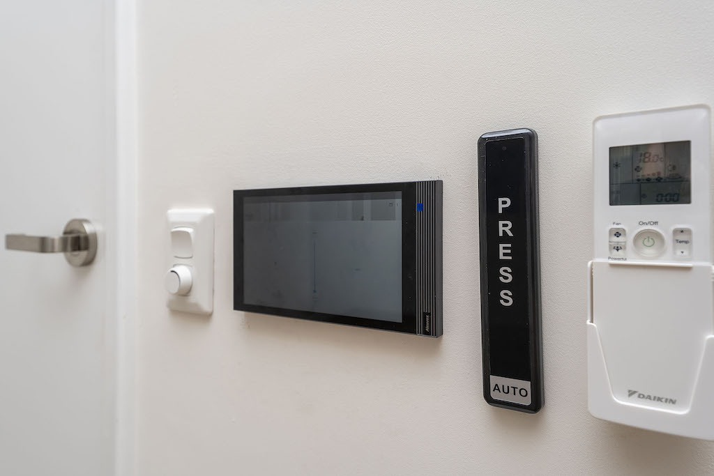 Sophisticated SDA High Physical Home in Baldivis — Home image 10