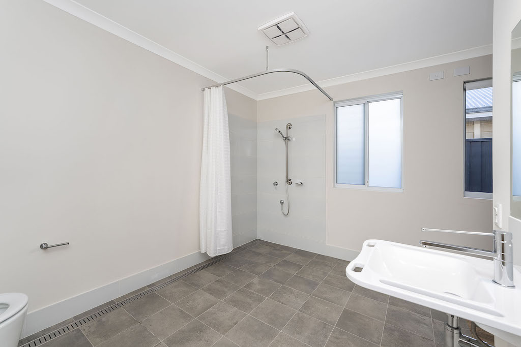 Sophisticated SDA High Physical Home in Baldivis — Home image 19