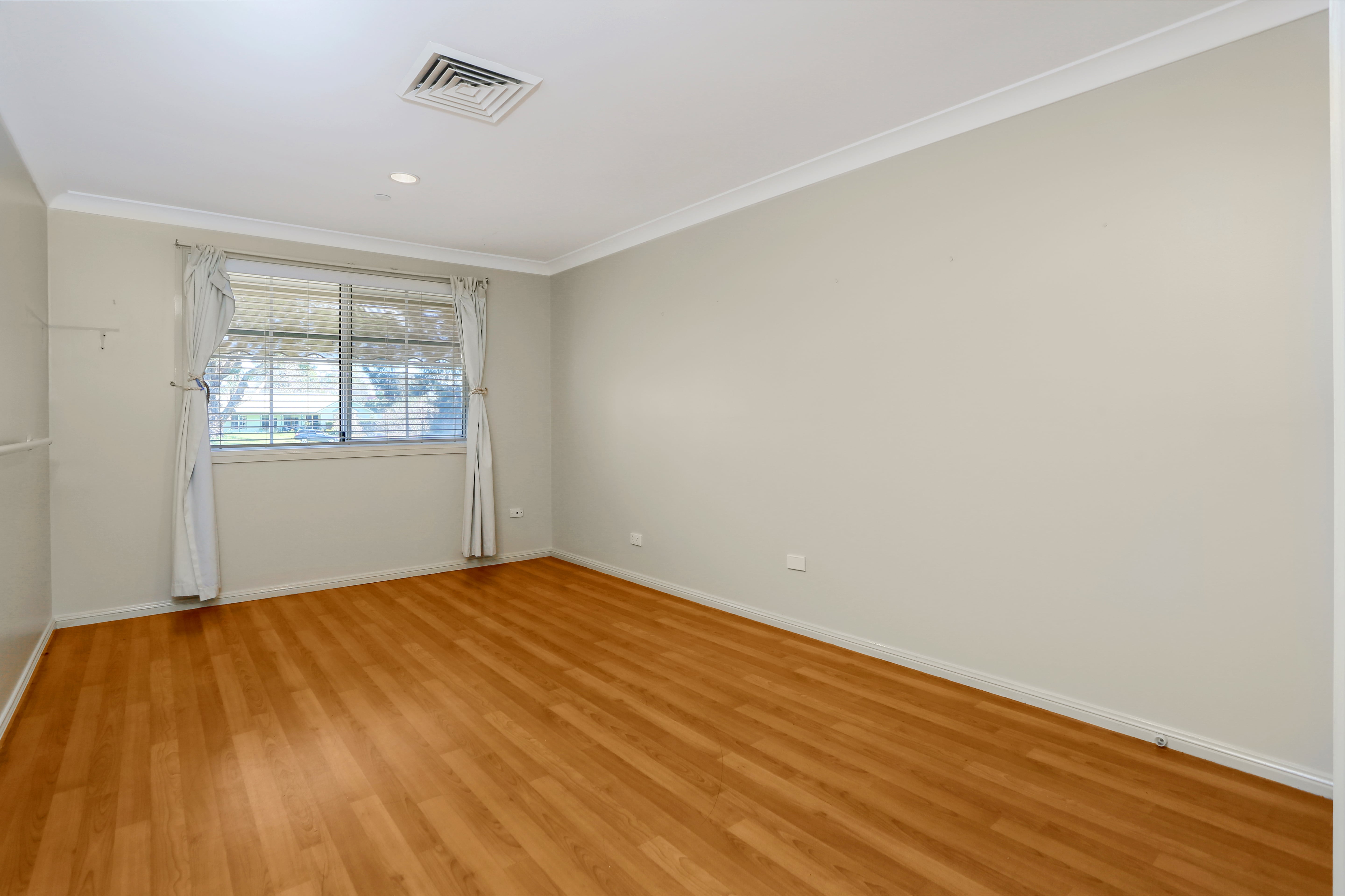 Grasmere- A peaceful and spacious home in a quiet, Camden LGA — Home image 8