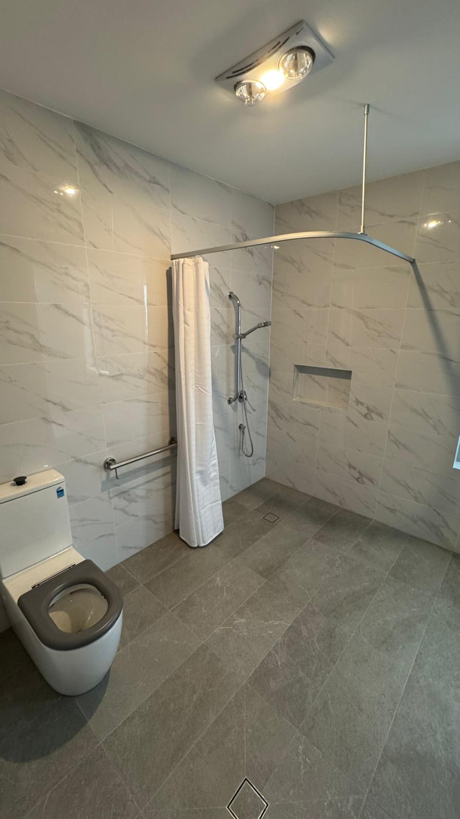 BRAND NEW - 3 Resident + 1 OOA HPS Home in OAKVILLE (WINDSOR) — Home image 9