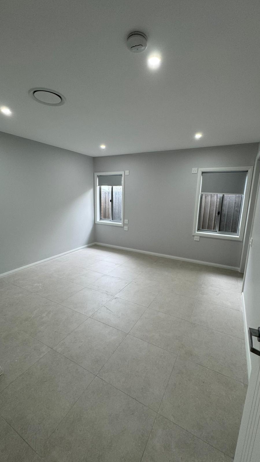 BRAND NEW - 3 Resident + 1 OOA HPS Home in OAKVILLE (WINDSOR) — Home image 15