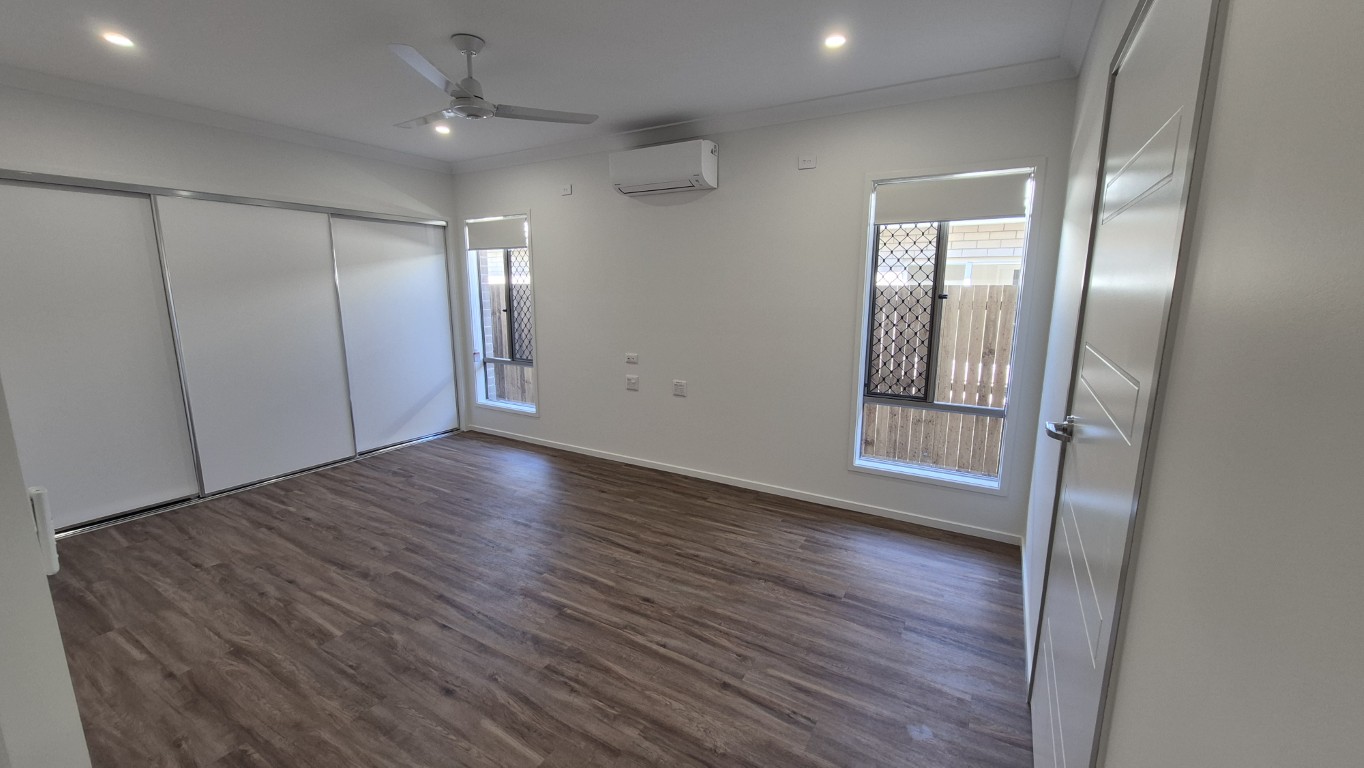 3 BR HPS SDA Home with OOA Room & Appendix H – Victoria Point — Home image 5