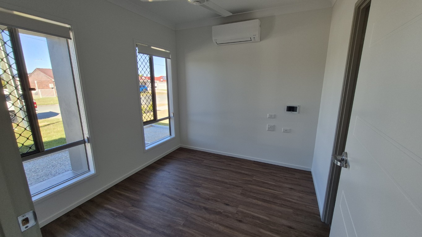 3 BR HPS SDA Home with OOA Room & Appendix H – Victoria Point — Home image 6