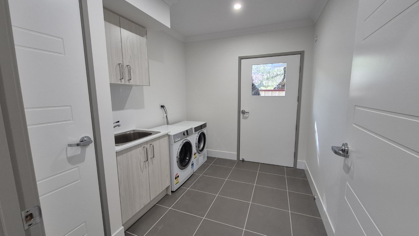 3 BR HPS SDA Home with OOA Room & Appendix H – Victoria Point — Home image 7