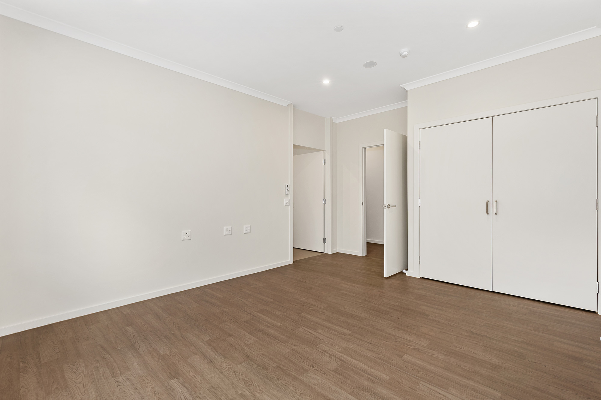 Modern house in well-connected suburb 2 Bed/2 Bath (+OOA) HPS — Home image 3