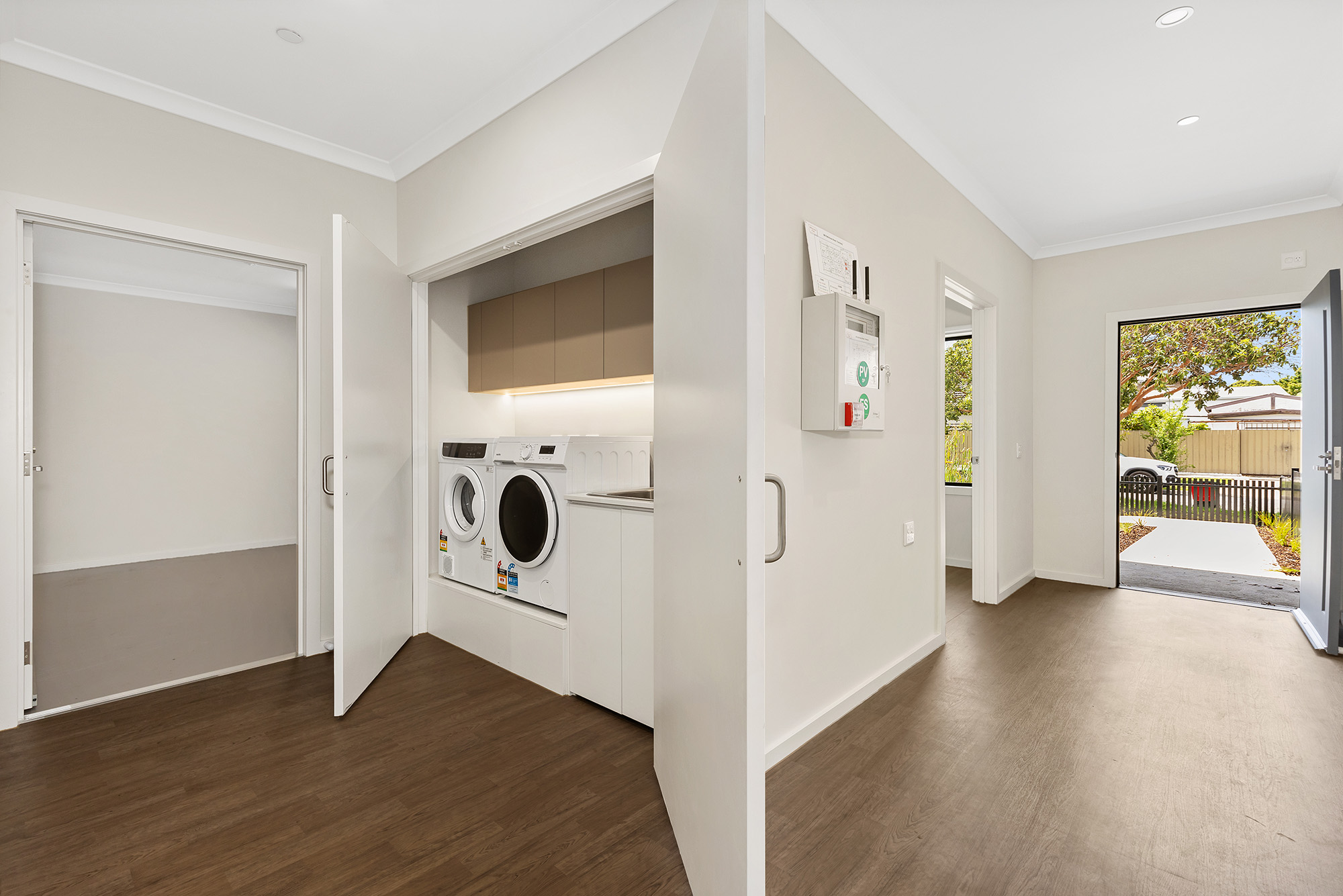 Modern house in well-connected suburb 2 Bed/2 Bath (+OOA) HPS — Home image 10