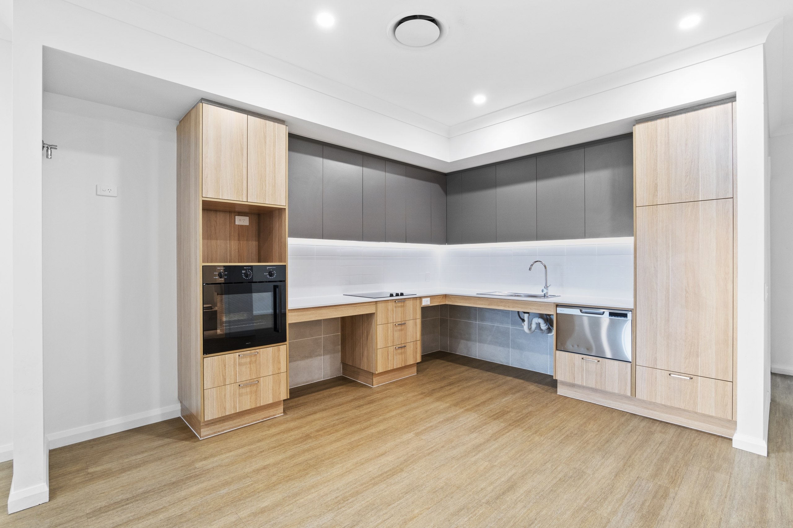 Loganlea, Qld - High Physical Support Villa — Home image 4