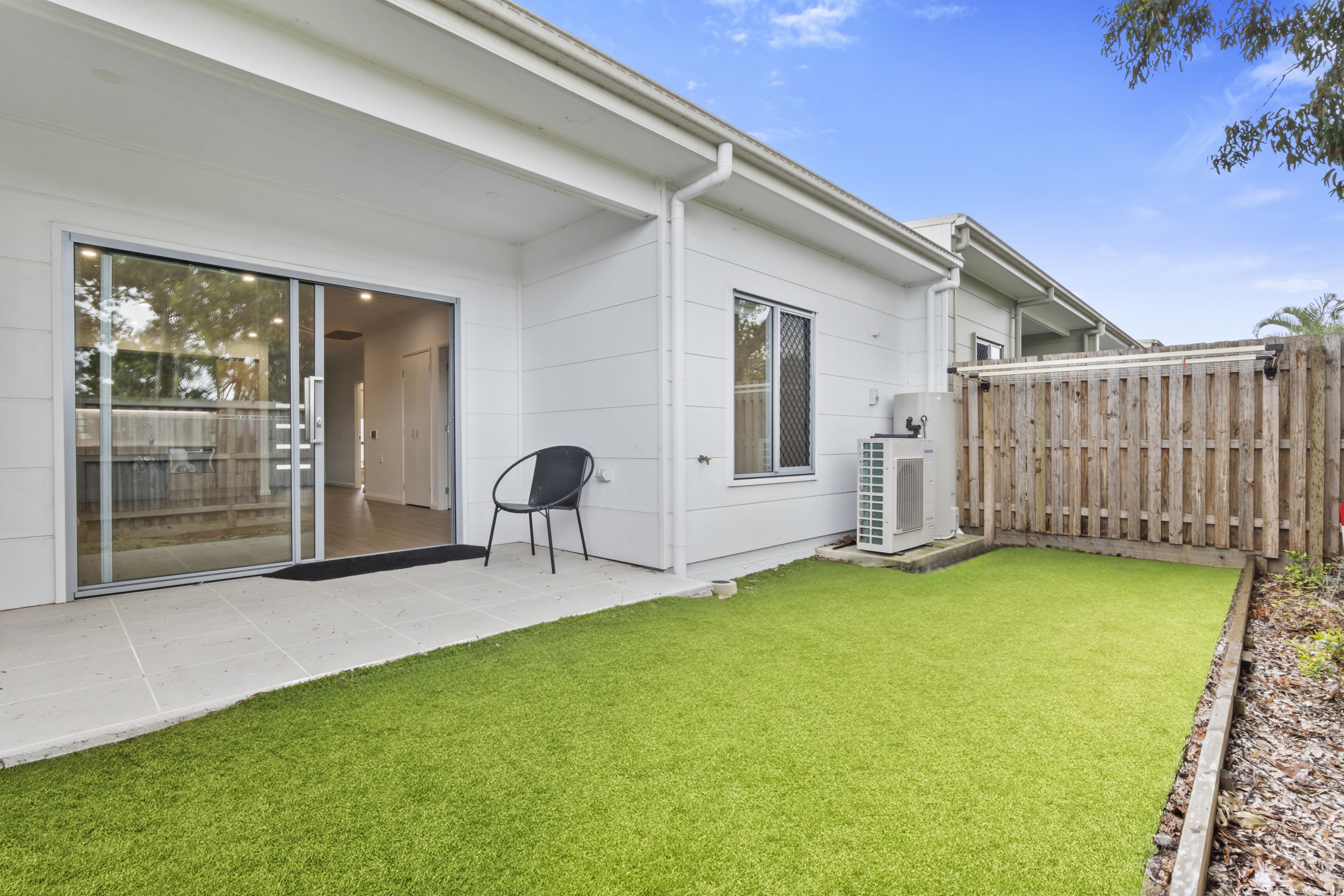 Loganlea, Qld - High Physical Support Villa — Home image 8