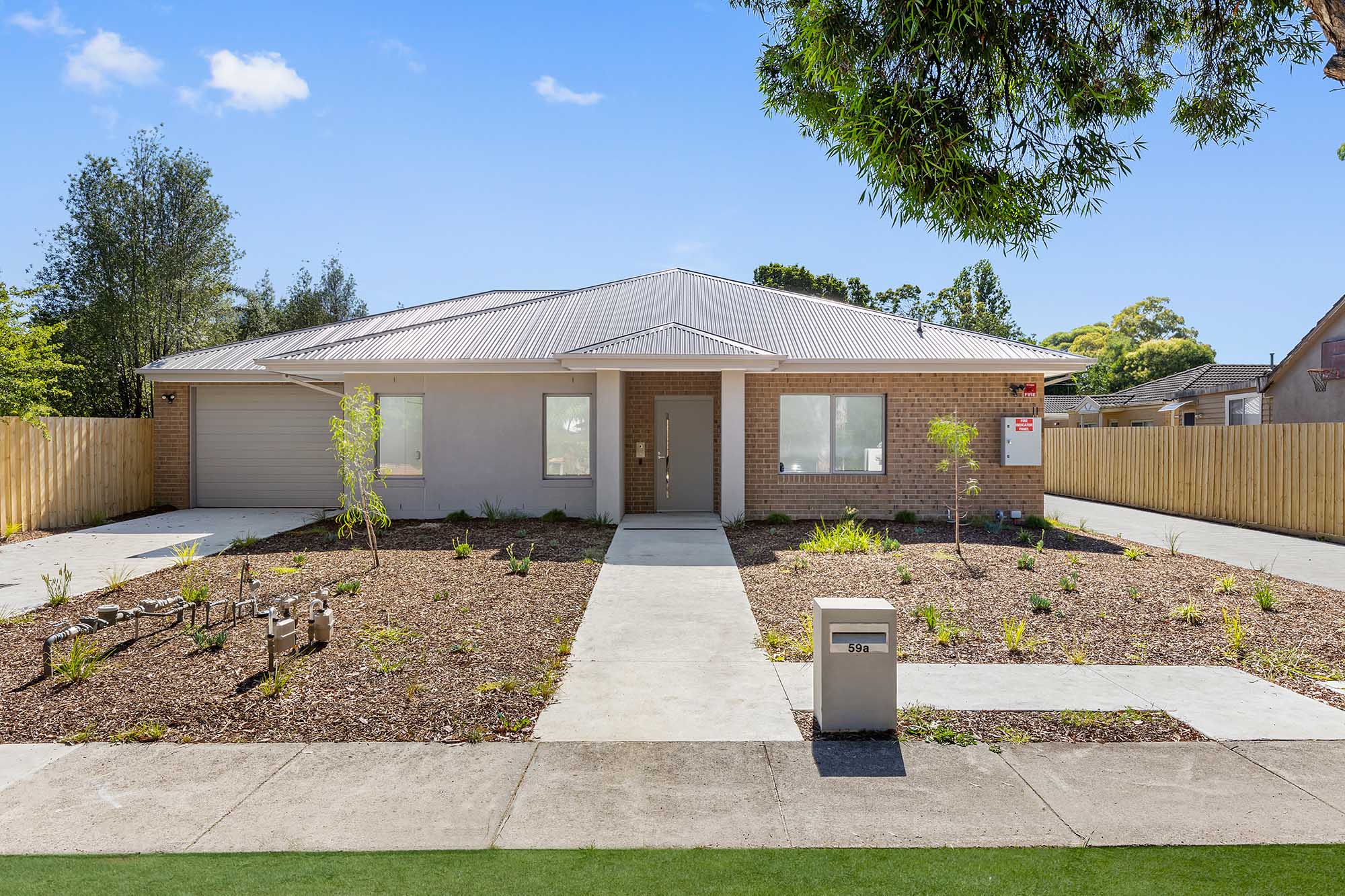 Superbly located in Knoxfield! — Home image 6