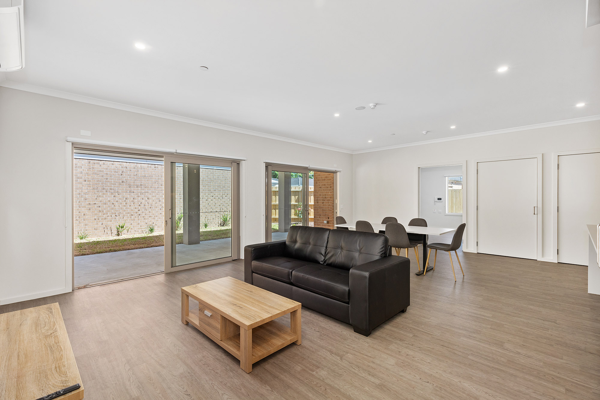 Superbly located in Knoxfield! — Home image 11