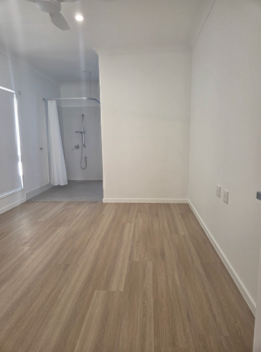 Contemporary High Physical Support SDA in Crestmead in Crestmead