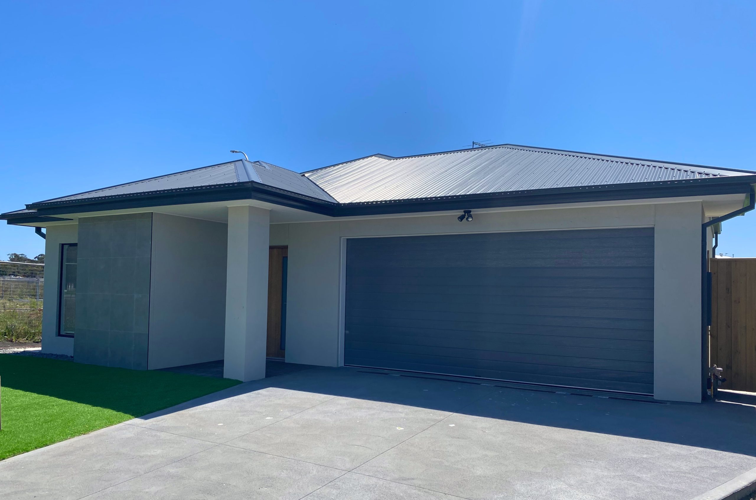 STRATHFIELD HPS - Cranbourne East, Victoria — Home image 8