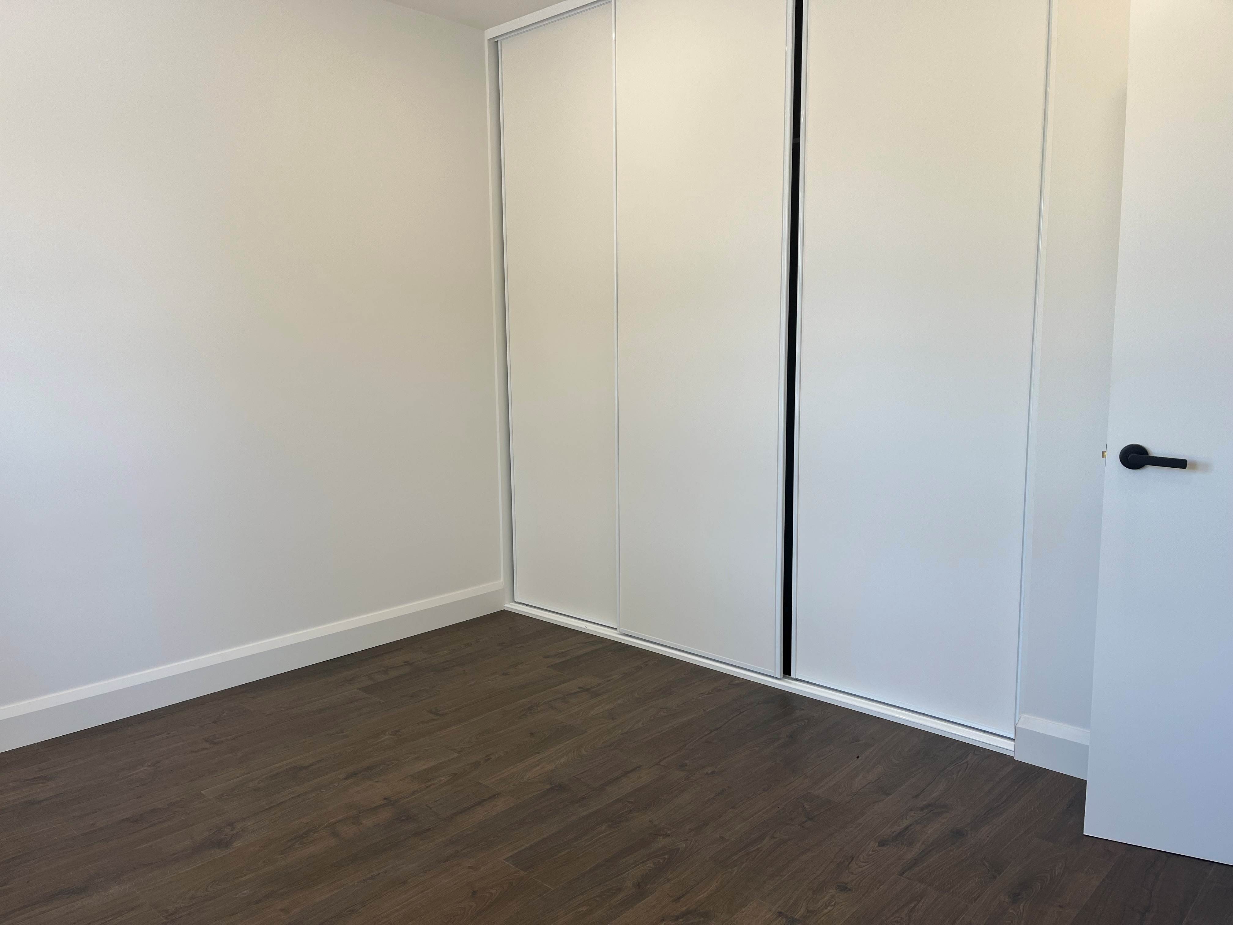 Bright, Modern Living in Morphett Vale — Home image 3