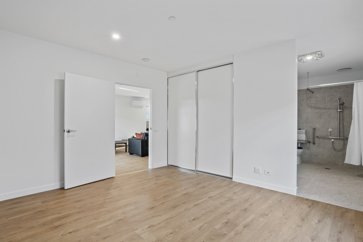Close Coastal Views at Midway Point, Tasmania — Home image 4