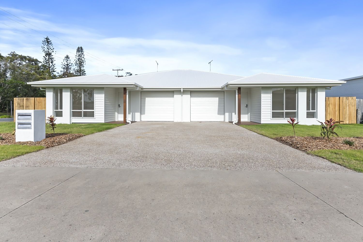 Urangan, Hervey Bay Qld - Robust Duplex (Villa Two) — Home image 8